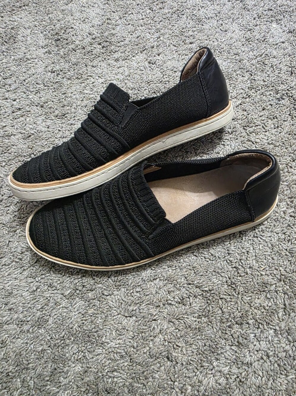SOUL Naturalizer Women's Black Knit Slip-On Loafers